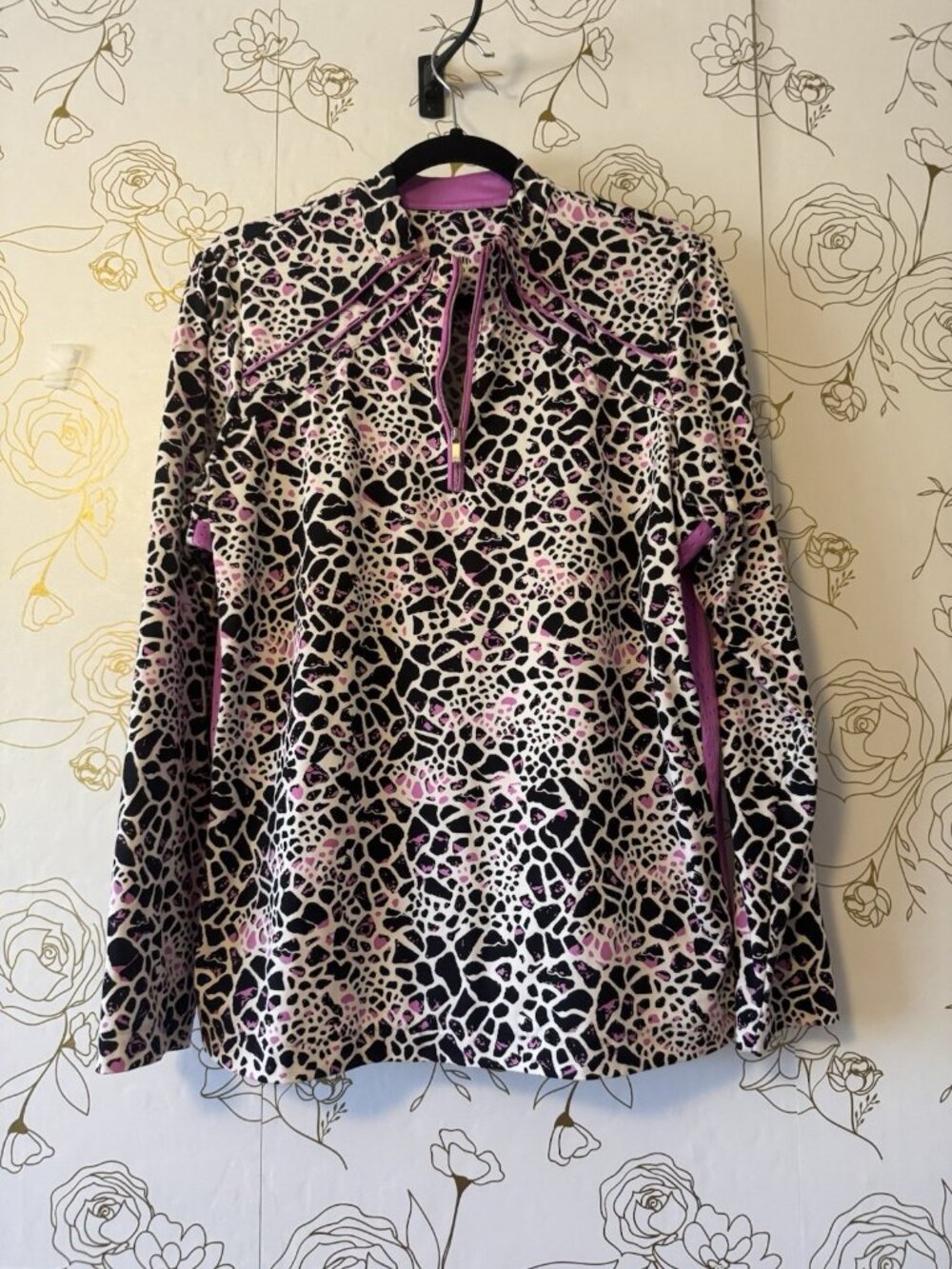 Tail Top Shirt Women’s Size XL  Black/Purple  1/4 zip Long  Sleeve Mesh 070